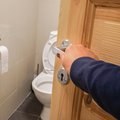 Fast-food employee exposes controversial bathroom policy
