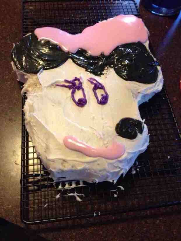 11 hilarious birthday cake fails