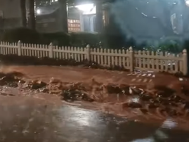 The roads near Davenport flooding with the heavy rainfall